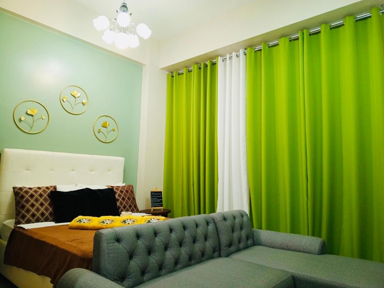 One Palm Tree Villas Condominium - Studio 2Nd Fl With Balcony - Across Terminal 3 Airport Pasay Extérieur photo